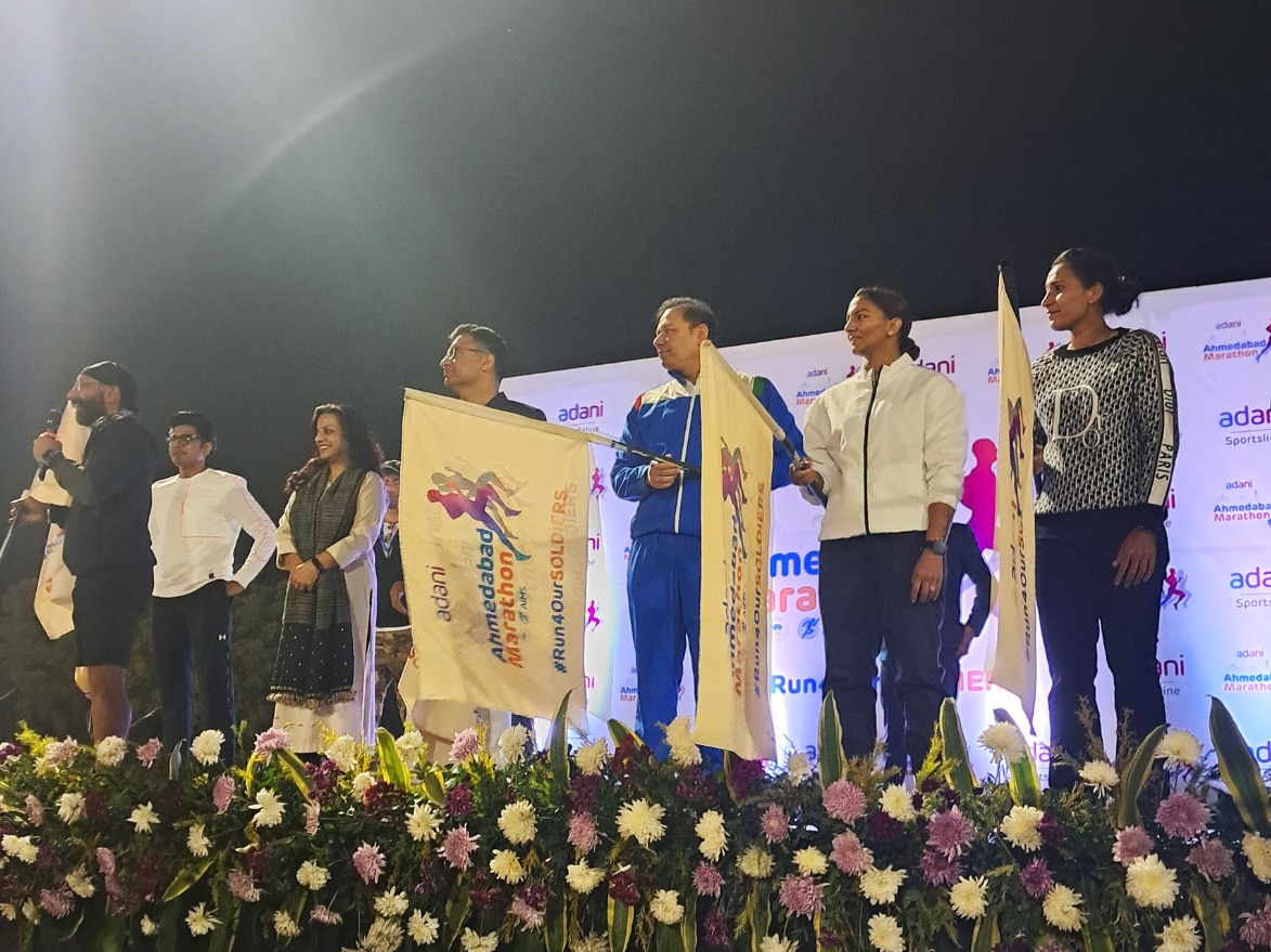 Adani Ahmedabad Marathon 2019 - Half Marathon Flag Off